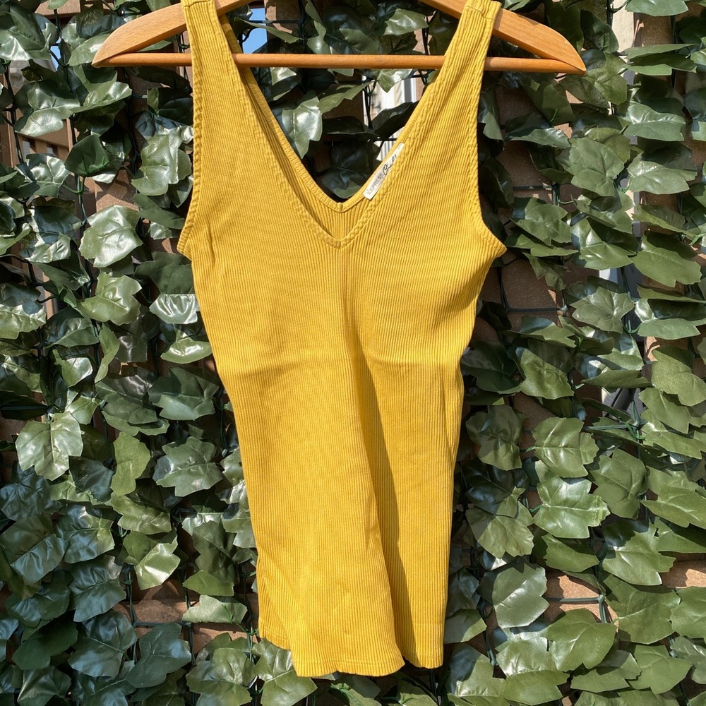 Ribbed tank